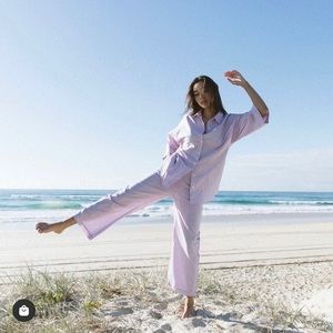 CHARLIE HOLIDAY JOELLE PANT LILAC HIGH RISE WIDE LEG